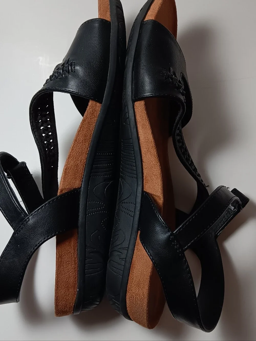 BareTraps Black Comfort Wedge Sandals
